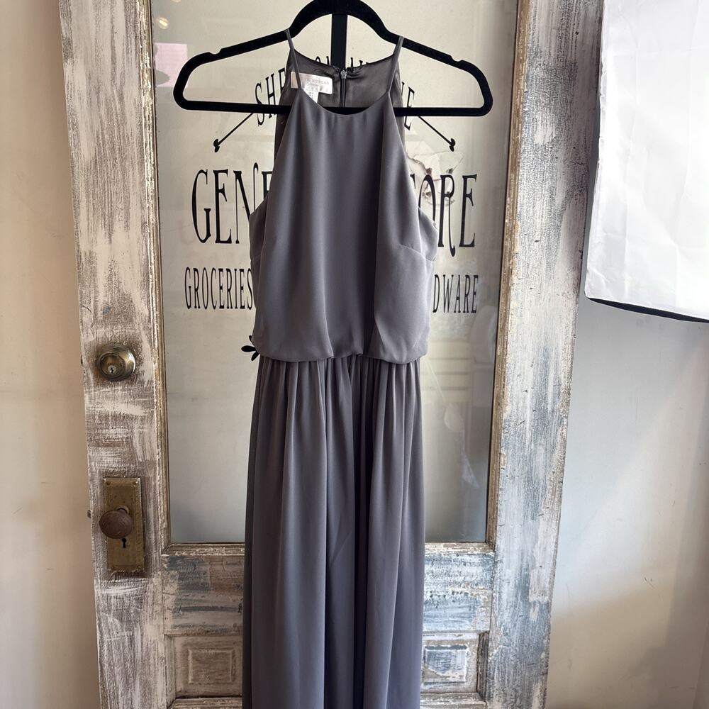 NWT Donna Morgan Charcoal Gray “Alana” Chiffon Halter Maxi Gown Size 0